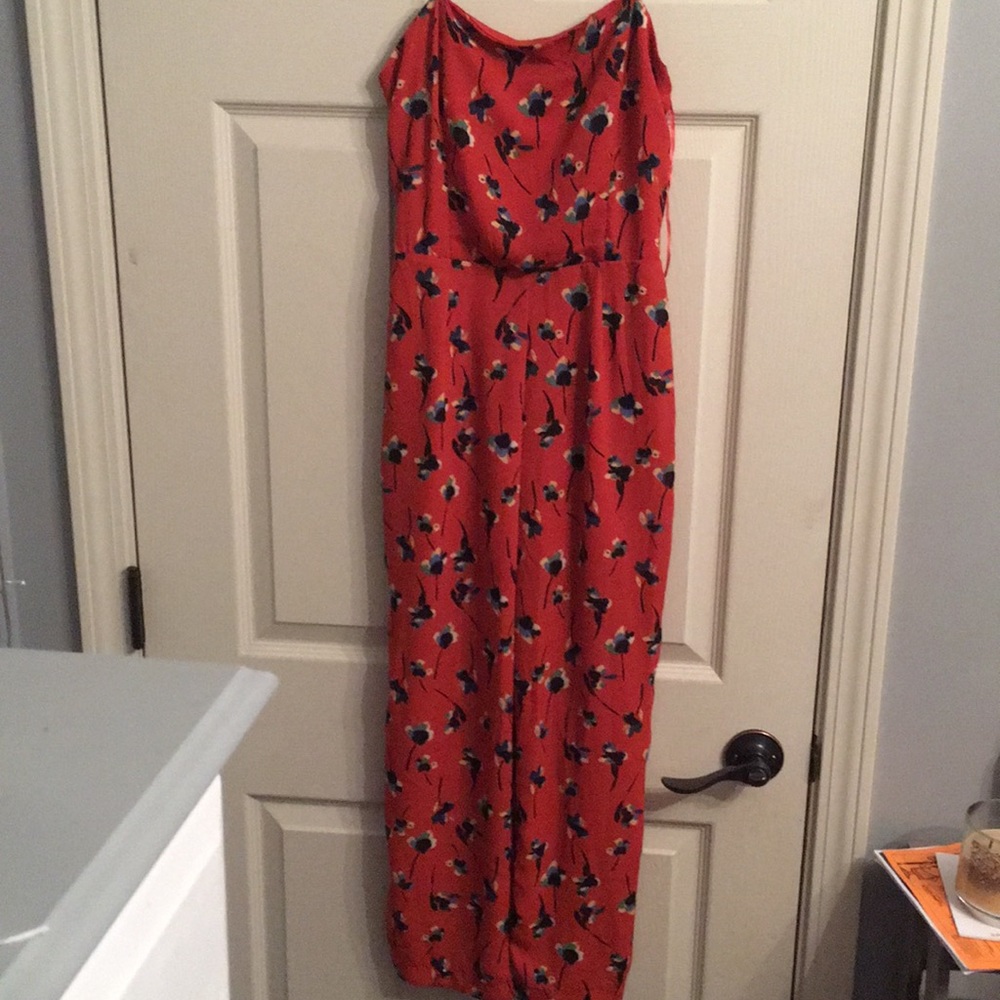 Size small. Never worn.
